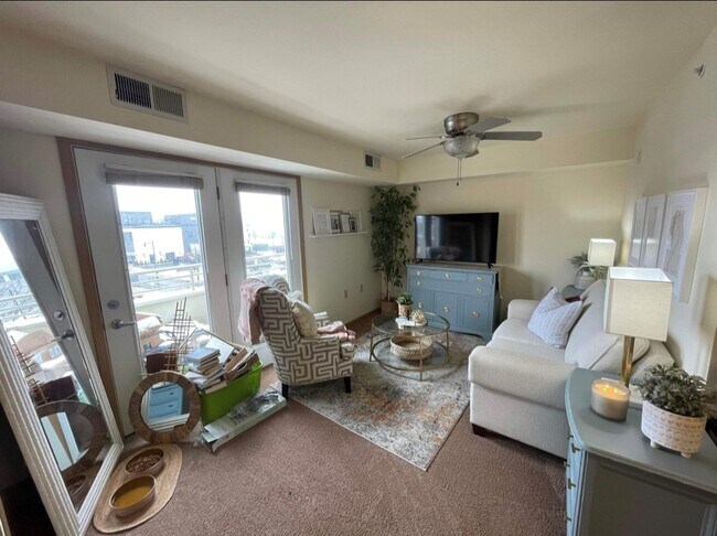 123 King St in Sun Prairie, WI - Foto de edificio - Building Photo