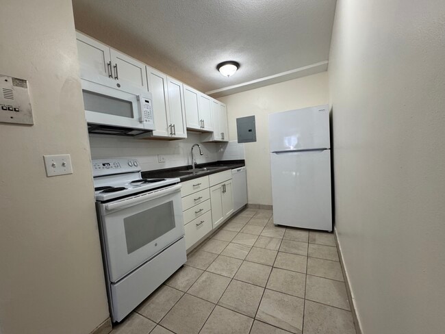 82 Gardner St, Unit 4B in Boston, MA - Foto de edificio - Building Photo