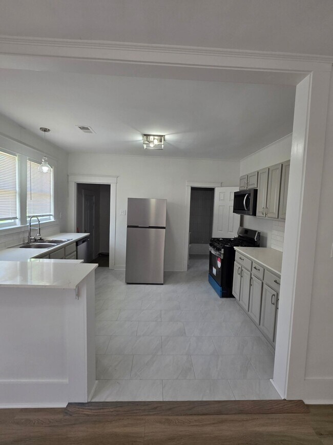 820 N McNeil St in Memphis, TN - Building Photo - Building Photo