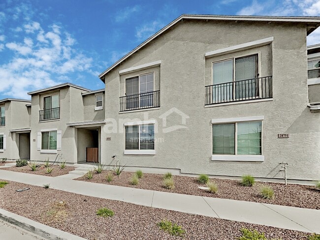 property at 20747 W Maiden Ln