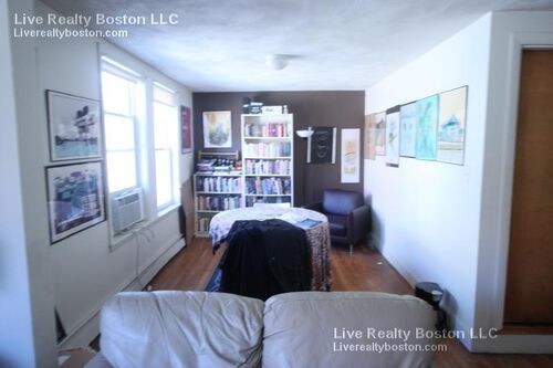 314 Tappan St-Unit -3 in Brookline, MA - Building Photo