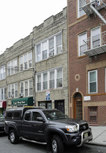 6421 Hudson Ave in West New York, NJ - Foto de edificio - Building Photo