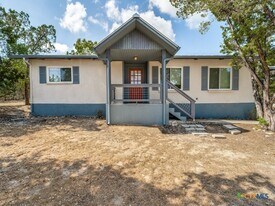 1351 Spitz Kegel View Dr in Canyon Lake, TX - Building Photo