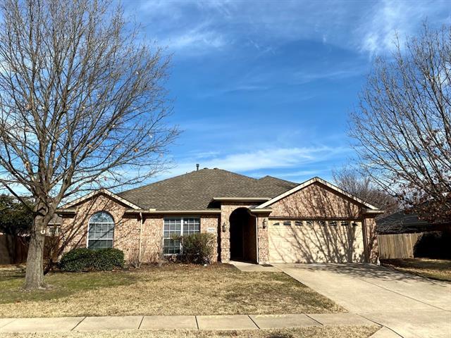 15674 Wrangler Dr in Frisco, TX - Building Photo
