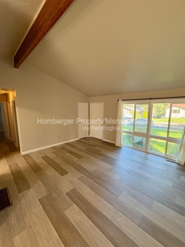 property at 1922 E 39th Ave