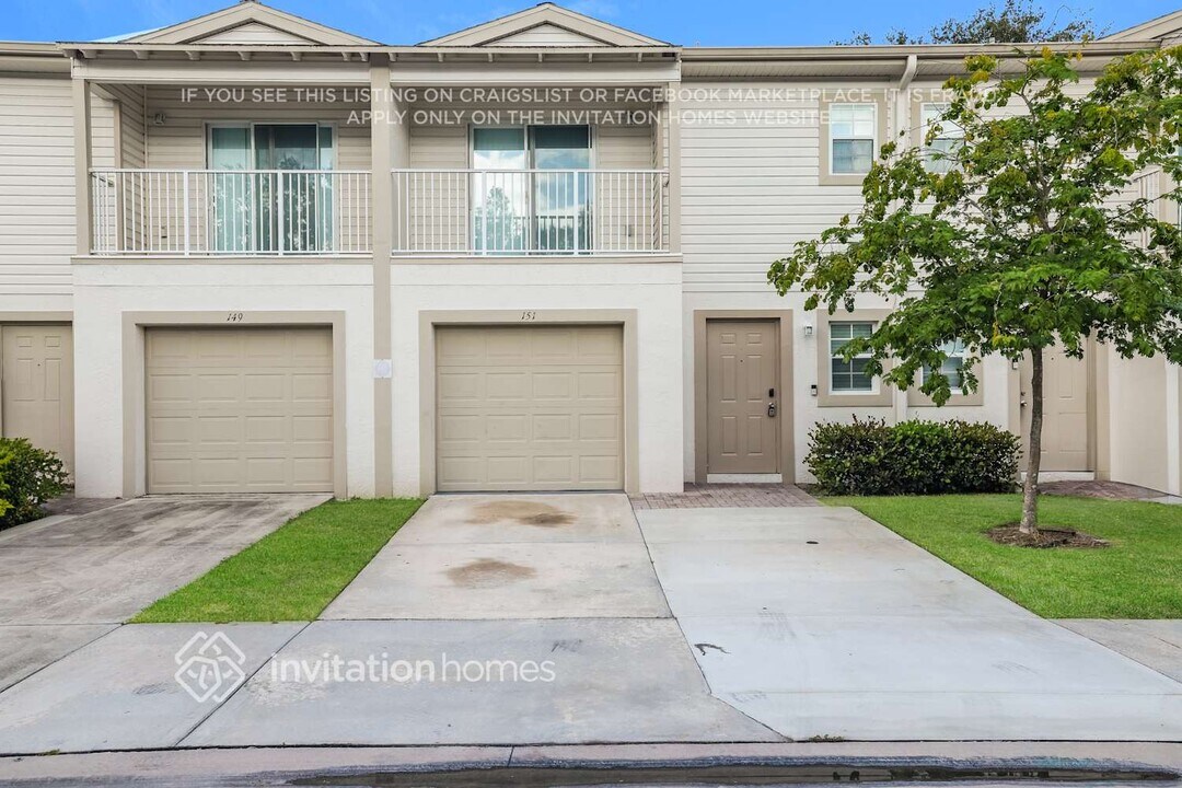 151 Carol Susan Ln in Fort Pierce, FL - Building Photo