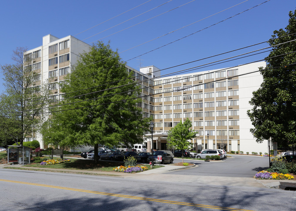 Cheshire Bridge Highrise in Atlanta, GA - Building Photo