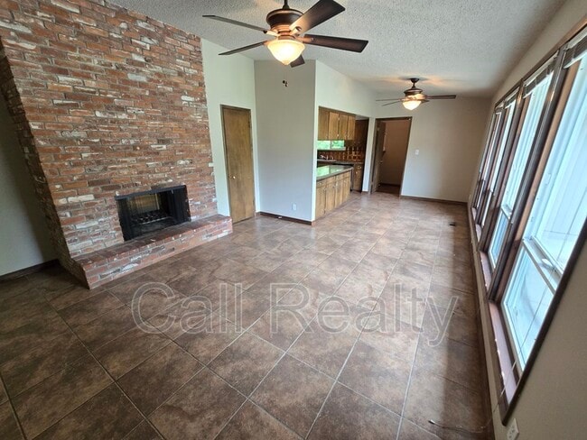 6104 S Stone St in Spokane, WA - Building Photo - Building Photo