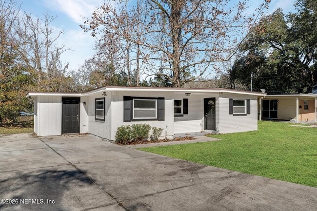 557 W 62nd St in Jacksonville, FL - Building Photo - Building Photo