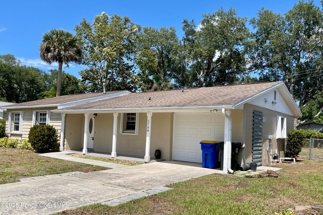 property at 1708 Fenway Cir