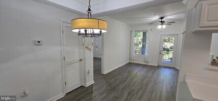 20451 Chesapeake Square in Sterling, VA - Building Photo - Building Photo