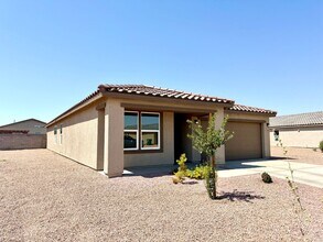 3594 Mariscal Dr in Kingman, AZ - Building Photo - Building Photo