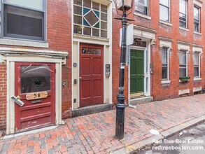 5 Phillips St, Unit 2 in Boston, MA - Building Photo - Building Photo