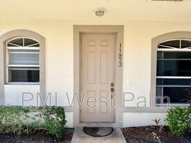 11973 Sturbridge Ln in Wellington, FL - Building Photo