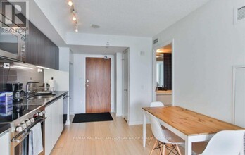 75-2575 Queens Wharf Rd in Toronto, ON - Building Photo - Building Photo