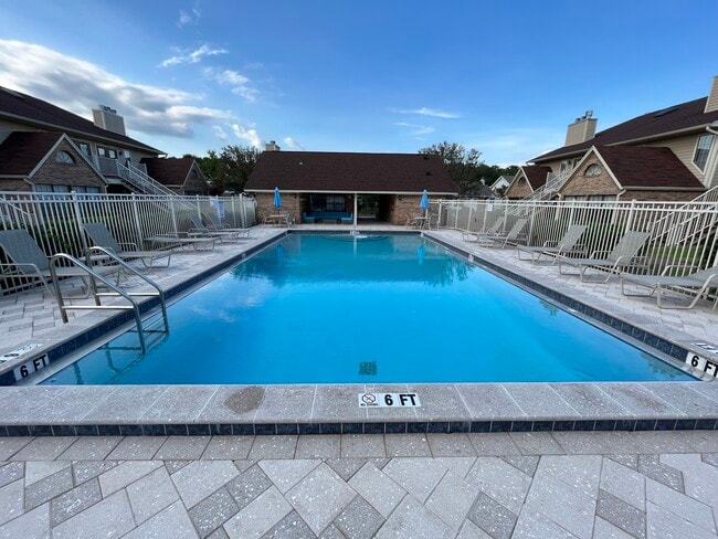 5001 Grande Dr, Unit 1622 in Pensacola, FL - Foto de edificio - Building Photo
