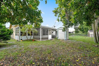 206 Anglers Cir in Jupiter, FL - Building Photo - Building Photo