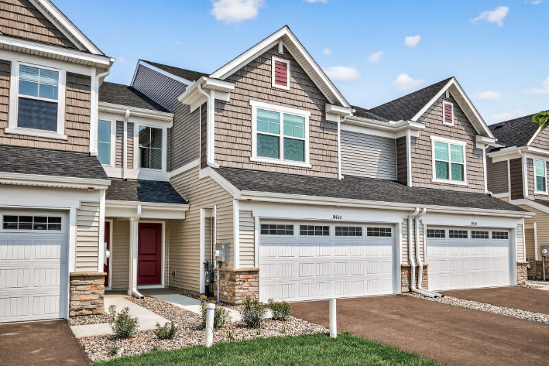 14421 Allerton Wy in Rosemount, MN - Building Photo