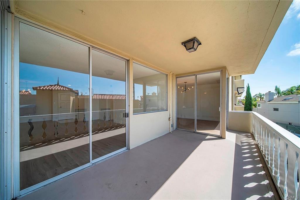 103 N Ravenna Dr in Long Beach, CA - Building Photo