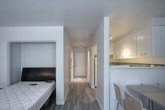 1540 Haro St in Vancouver, BC - Building Photo - Building Photo