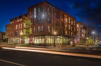 West 38 in Wheat Ridge, CO - Foto de edificio - Building Photo
