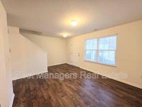 331 Botanical Ct in Bunnlevel, NC - Building Photo - Building Photo