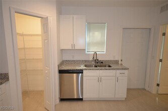 3306 Bassie Ct in Ft. Myers, FL - Building Photo - Building Photo