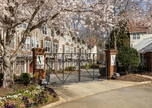 380 Grant Cir SE in Atlanta, GA - Building Photo - Building Photo