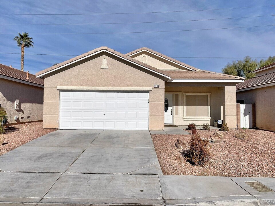 3730 Caribbean Blue Ave in North Las Vegas, NV - Building Photo