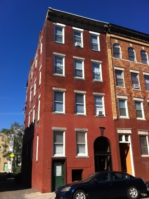 20 Chelsea St, Unit 2 in Boston, MA - Foto de edificio