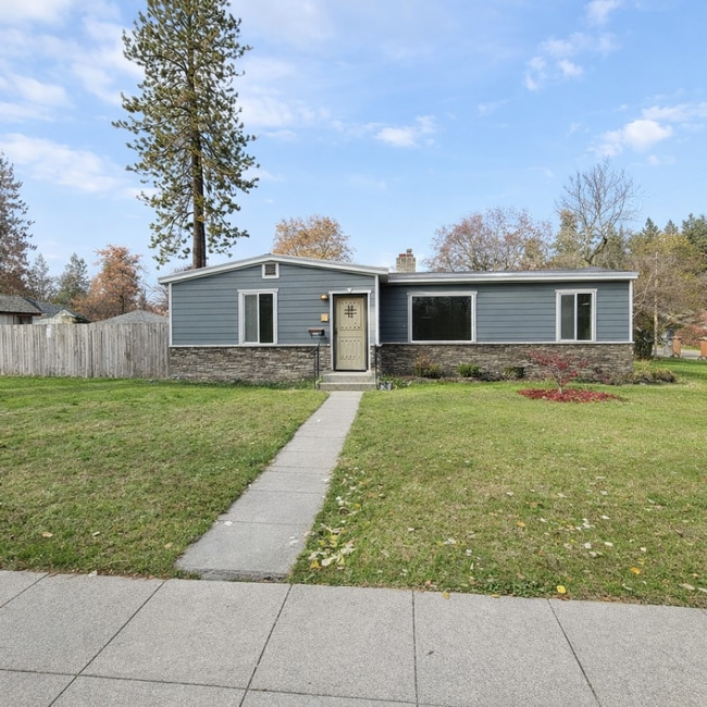 property at 3025 E 15th Ave