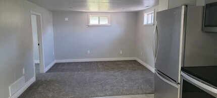 379 Odell Lane 100 N in North Salt Lake, UT - Building Photo - Building Photo