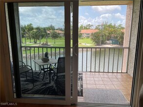200 Forest Lakes Blvd in Naples, FL - Building Photo - Building Photo