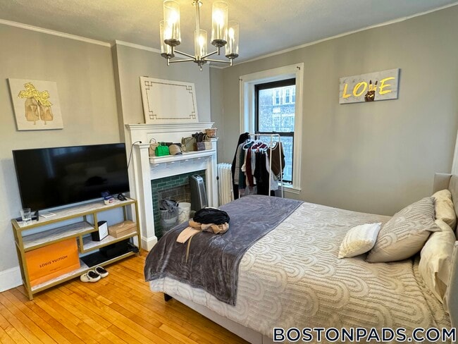 100 Linden St