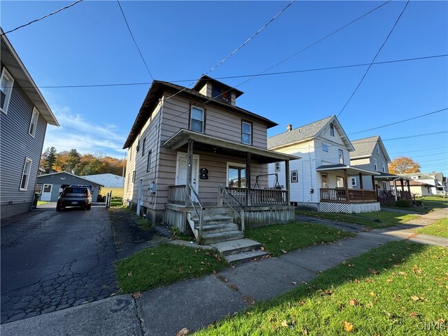 property at 208 E Clark St