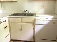 1406 Castle Ct photo'