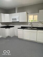 307 N Erie St in Rockville, IN - Building Photo - Building Photo