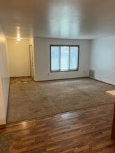 521 Partridge Ct, Unit 521 in Sullivan, WI - Foto de edificio - Building Photo