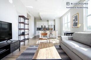 331 El Camino Real in San Carlos, CA - Building Photo