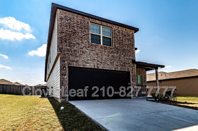741 Tupelo Tank Dr in New Braunfels, TX - Building Photo - Building Photo