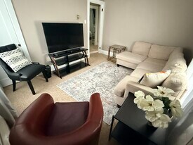 533 N 2nd St, Unit Apt 2 in Wormleysburg, PA - Building Photo