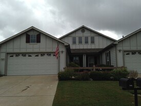 106 Bowie Cir in Georgetown, TX - Building Photo