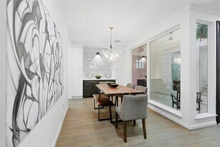 526 Colquitt St in Houston, TX - Building Photo