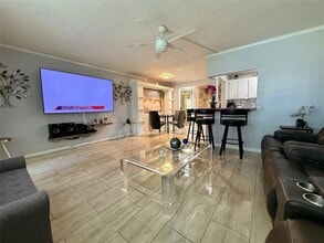 355 Oakridge T in Deerfield Beach, FL - Building Photo - Building Photo