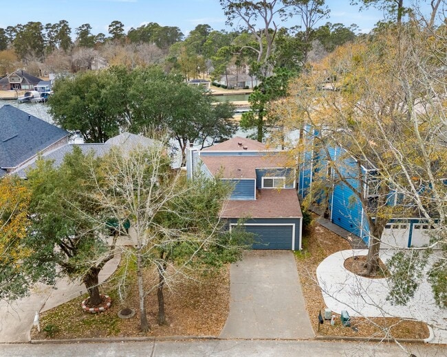 3203 Poe Dr in Montgomery, TX - Building Photo - Building Photo