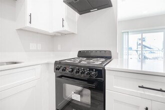 2101 Reinke Rd in Waller, TX - Foto de edificio - Building Photo