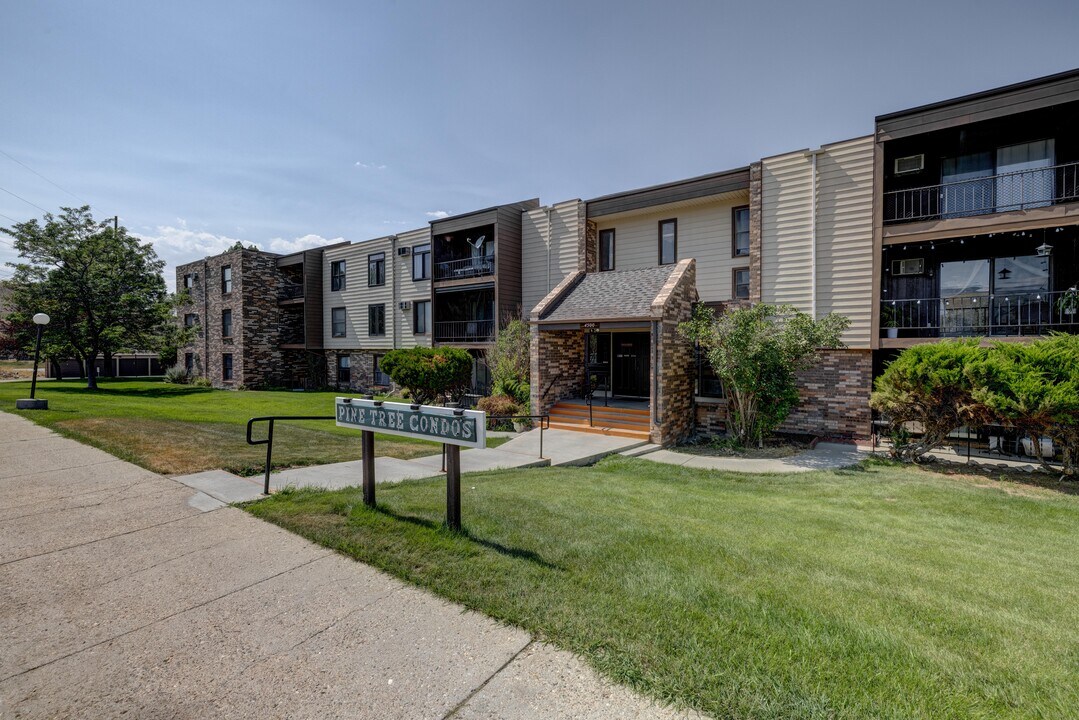 4500 S Poplar St, Unit 204A Pine Tree in Casper, WY - Building Photo