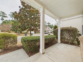 302 Meeting Hall Dr in Morrisville, NC - Foto de edificio - Building Photo