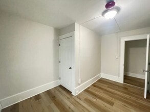 51 Pennacook St in Manchester, NH - Foto de edificio - Building Photo