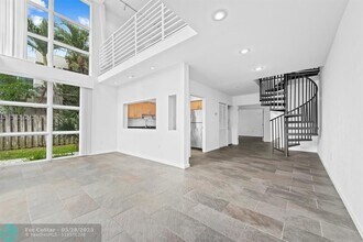 1490 SE 15th St in Fort Lauderdale, FL - Building Photo - Building Photo